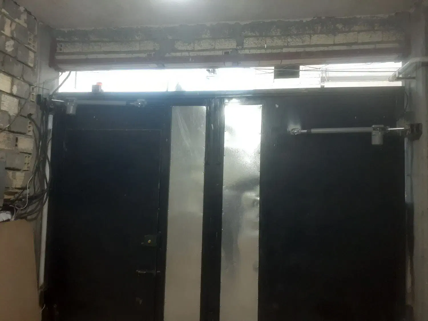 نصب و فروش درب کرکره جک بازوی ساخت درب فلزی|خدمات پیشه و مهارت|شهرکرد, |دیوار