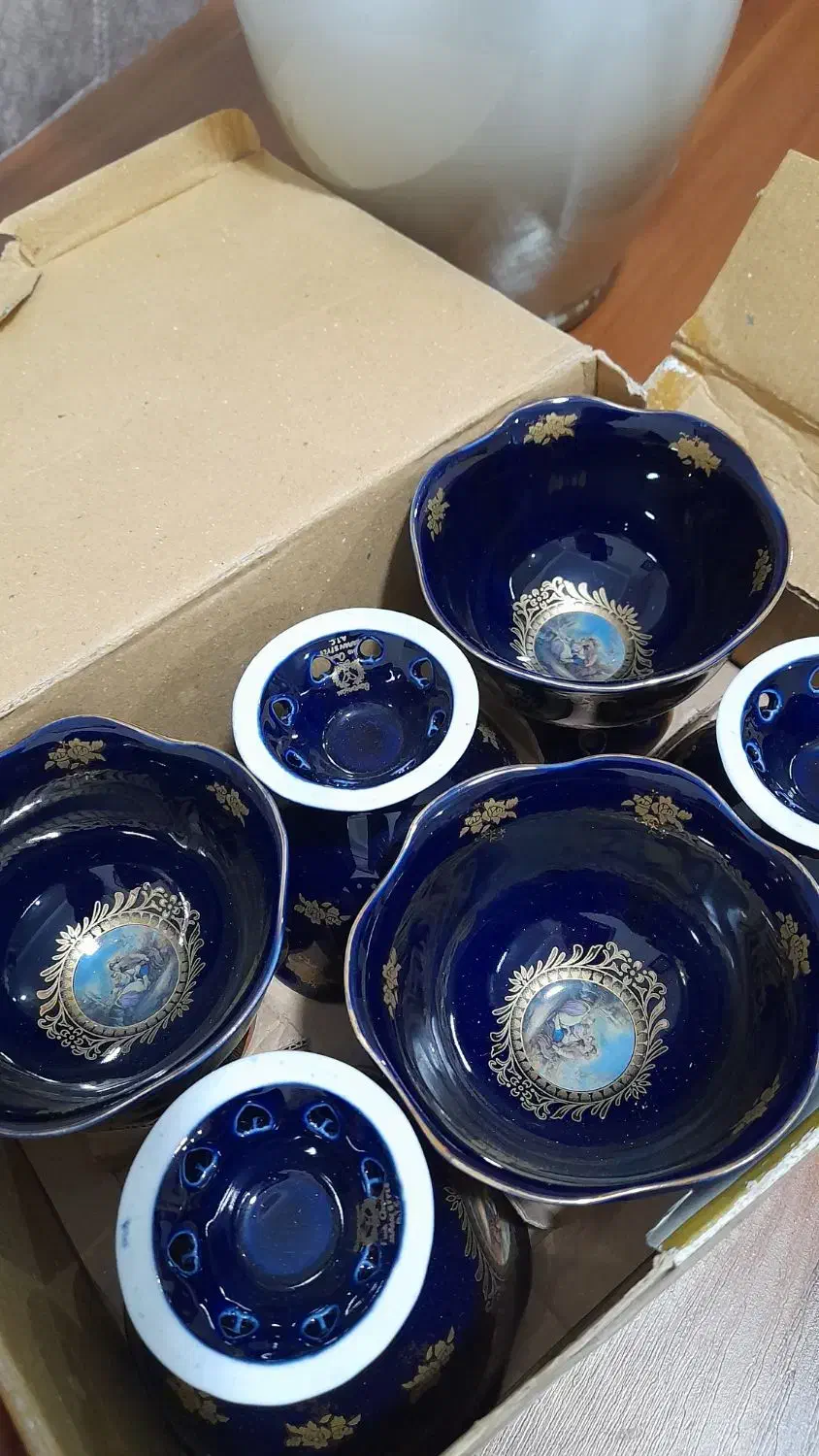 بستنی خوری لیلی ومجنون|کلکسیون اشیاء عتیقه|سنندج, |دیوار