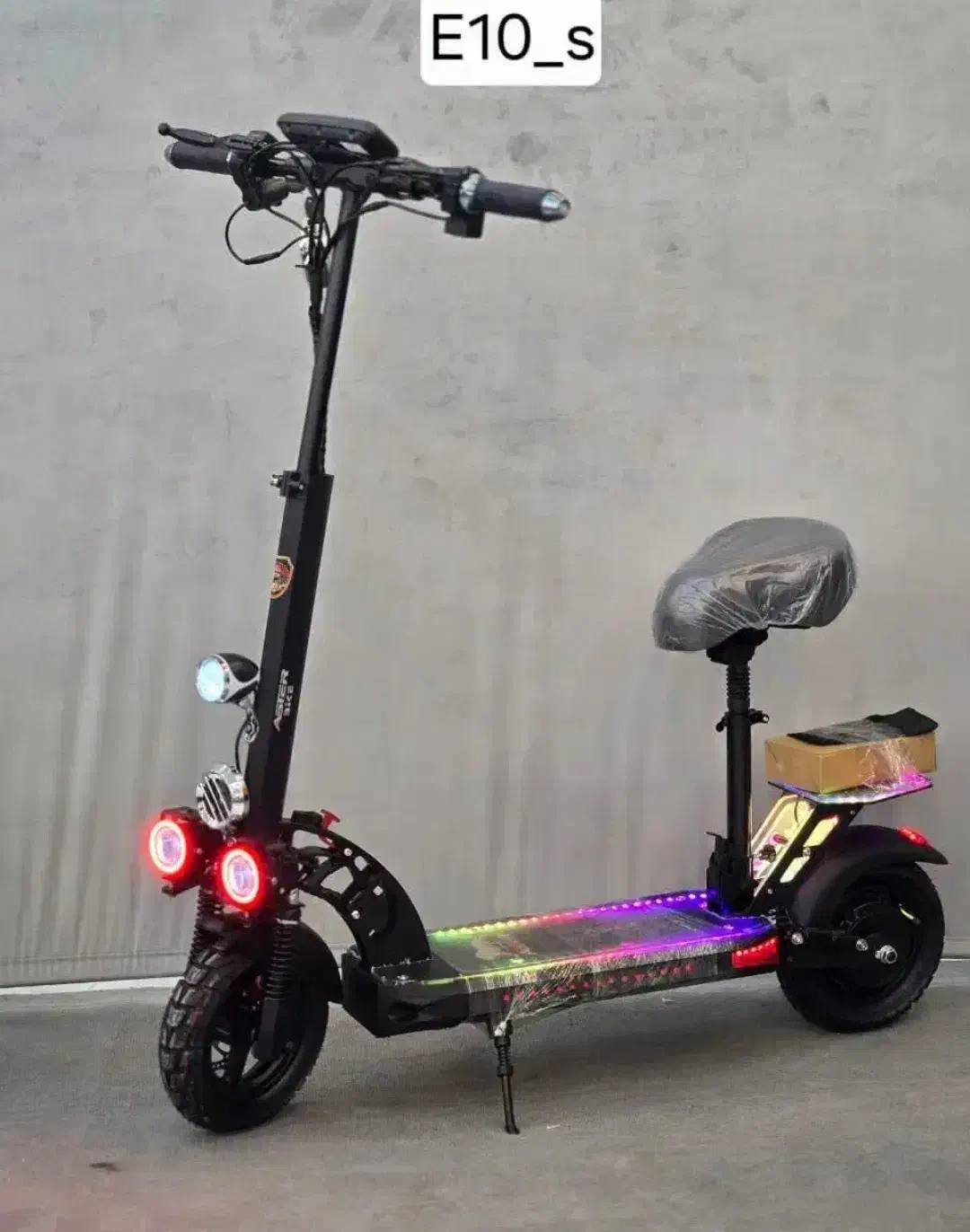 اسکوتر کیوتو درجه یک 6 ماهه بدون سود|دوچرخه، اسکیت، اسکوتر|شهرکرد, |دیوار