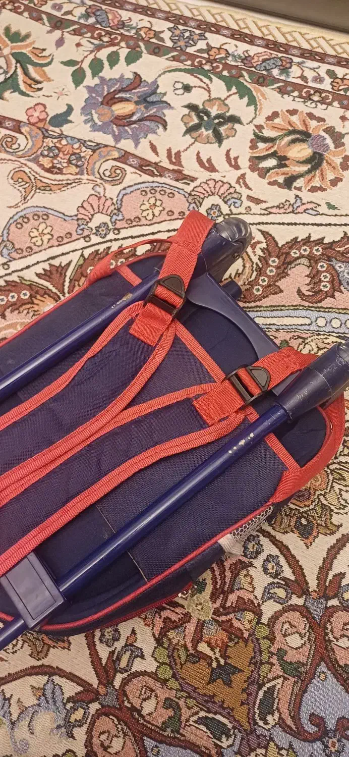 کیف مدرسه|کیف، کفش، کمربند|تبریز, |دیوار