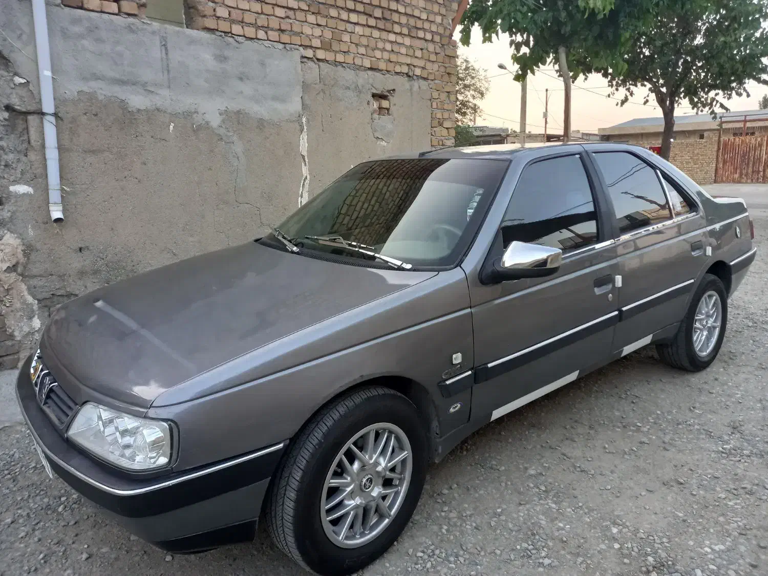 پژو ۴۰۵|خودرو سواری و وانت|سیلاخور, |دیوار