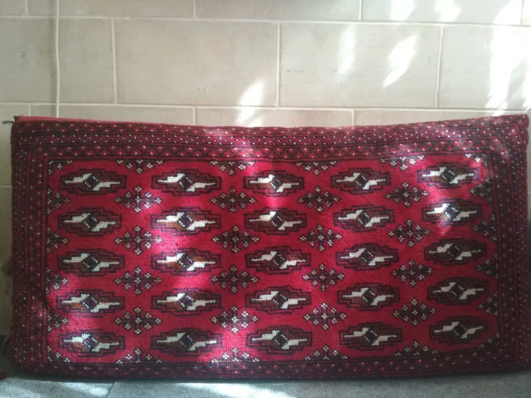 یک جفت هدیه|پشتی|محلات, |دیوار