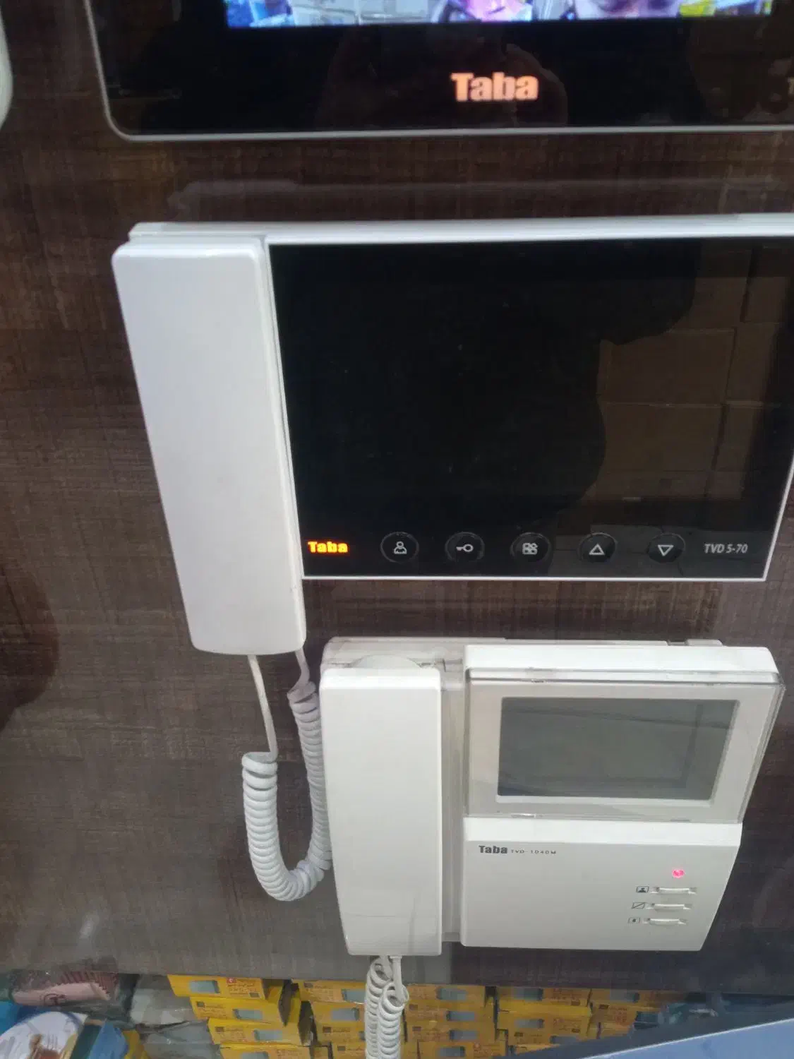 تعمیر نصب ایفون تصویری و نمایندگی|خدمات پیشه و مهارت|تبریز, |دیوار