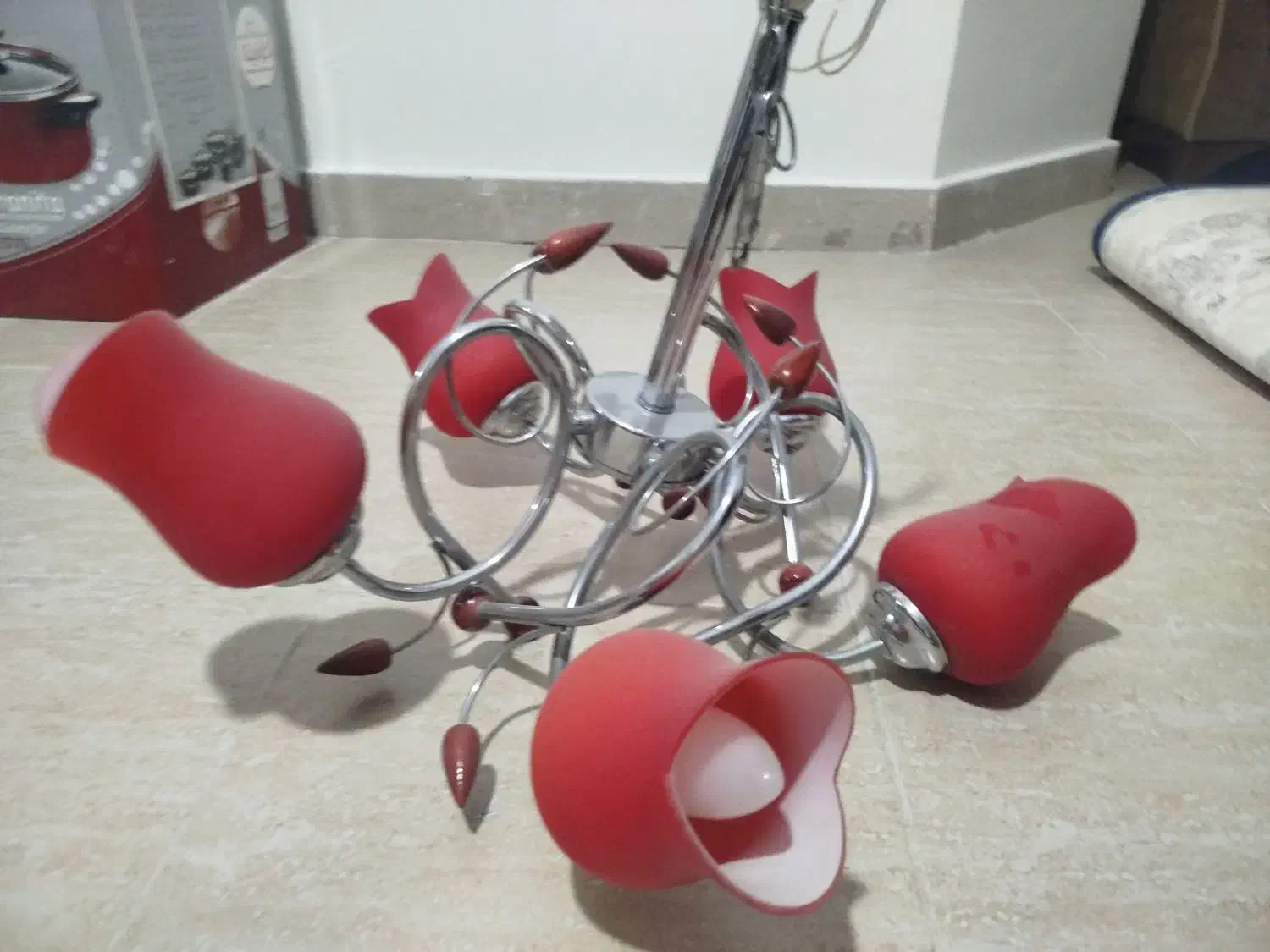 لوستر پنج شعله قرمز|لوستر و چراغ آویز|تهران, سردارجنگل|دیوار