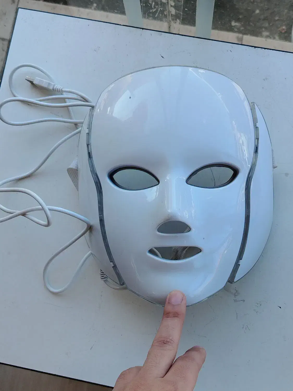 ماسک Led|آرایشگاه و سالنهای زیبایی|رشت, حمیدیان|دیوار