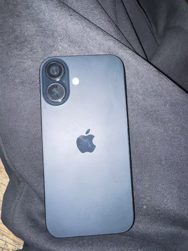 ایفون ۱۶ نرمال|موبایل|شیراز, شهدای شهرک سعدی|دیوار