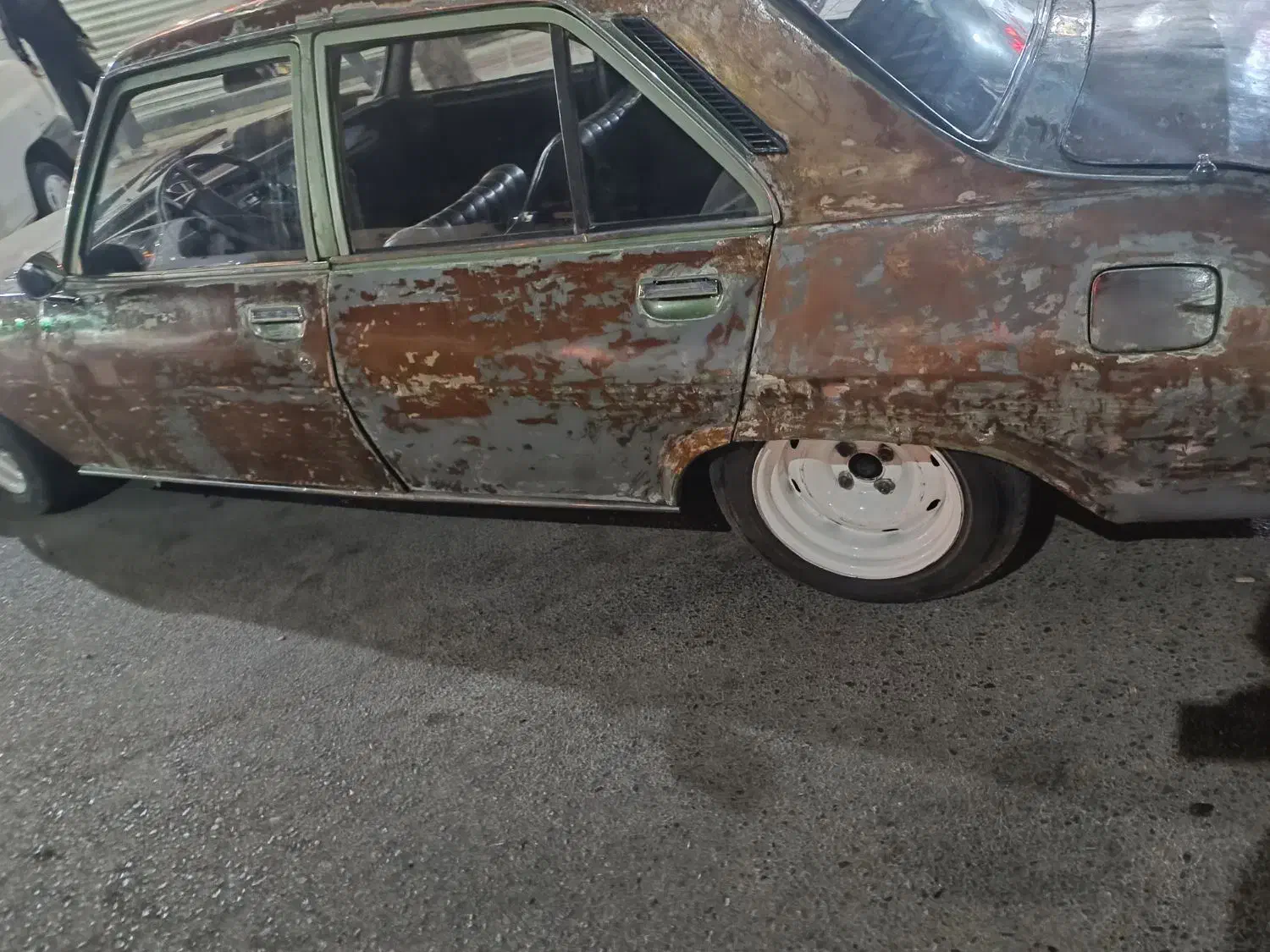 پژو۵۰۴مدل۱۹۷۸با پنوماتیک|خودرو کلاسیک|پاکدشت, پاکدشت (مامازند)|دیوار