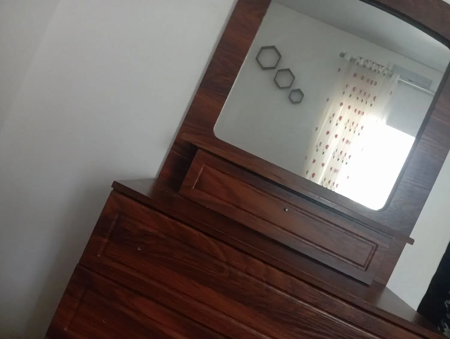 دراور|تخت و سرویس خواب|کرمان, |دیوار