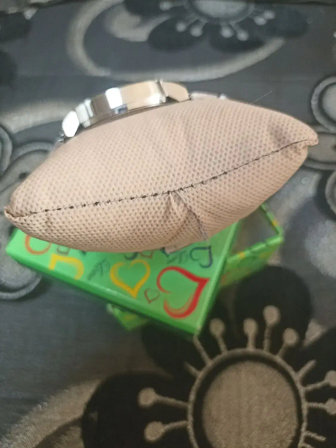 ساعت مچی فلزی طرح رومانسون ساده و شیک|ساعت|اصفهان, عمان سامانی|دیوار