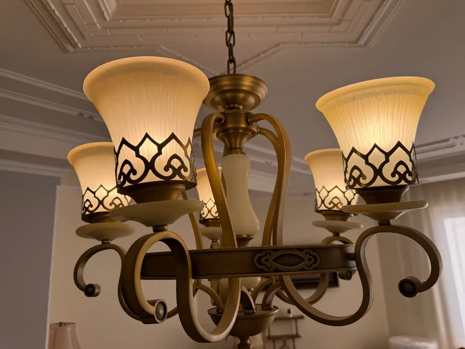 دو عدد لوستر ست لهستانی ۵ شاخه و ۳ شاخه|لوستر و چراغ آویز|یزد, |دیوار