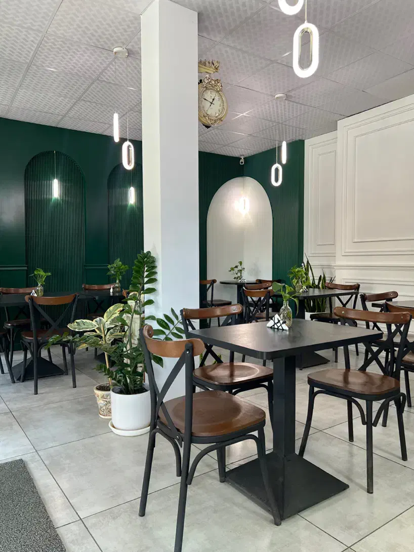 باریستا و شف کافه|استخدام خدمات فروشگاه و رستوران|نجفآباد, ۲۲ بهمن|دیوار