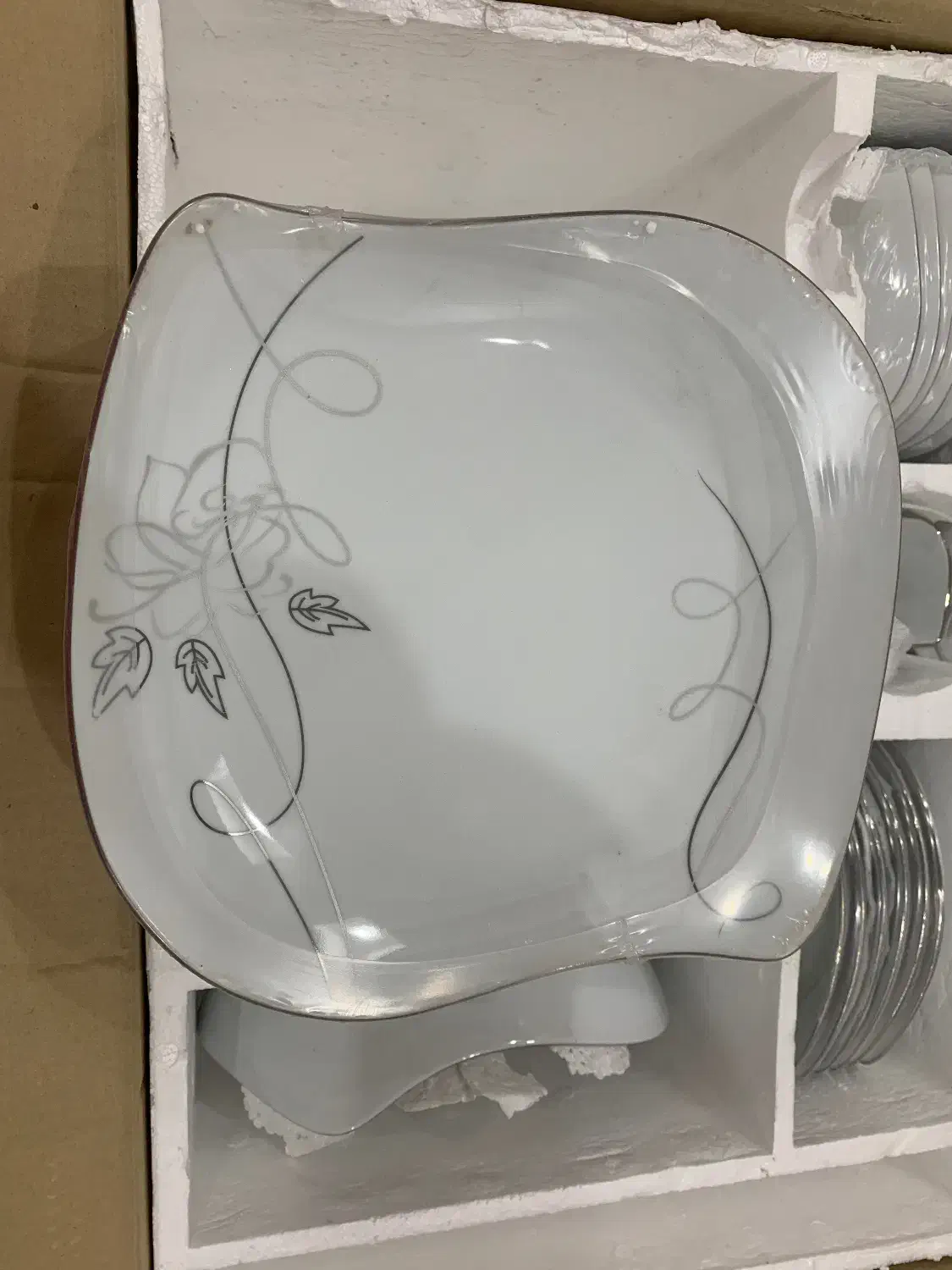 سرویس۱۲نفره چینی|ظروف سرو و پذیرایی|اهواز, کیانپارس |دیوار