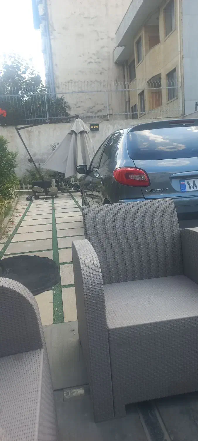 کار در نمایشگاه ماشین شماره تماس|استخدام سرایداری و نظافت|رشت, کوی امام رضا|دیوار