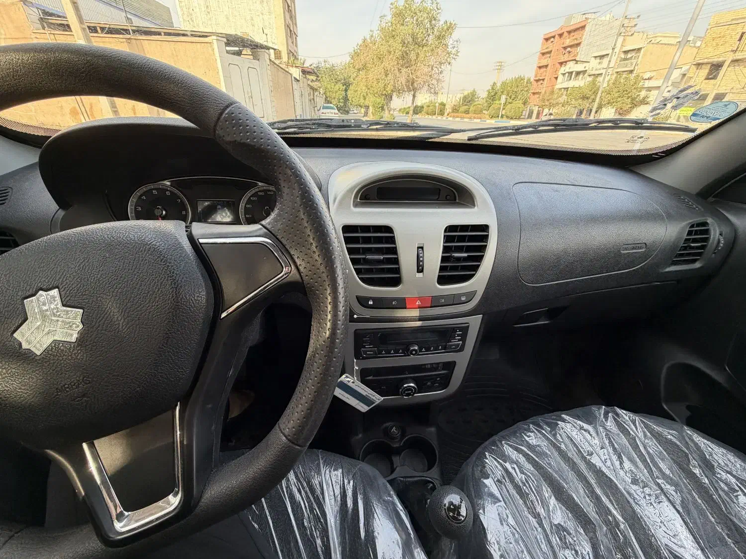 فروش سواری کوییک|خودرو سواری و وانت|برازجان, |دیوار