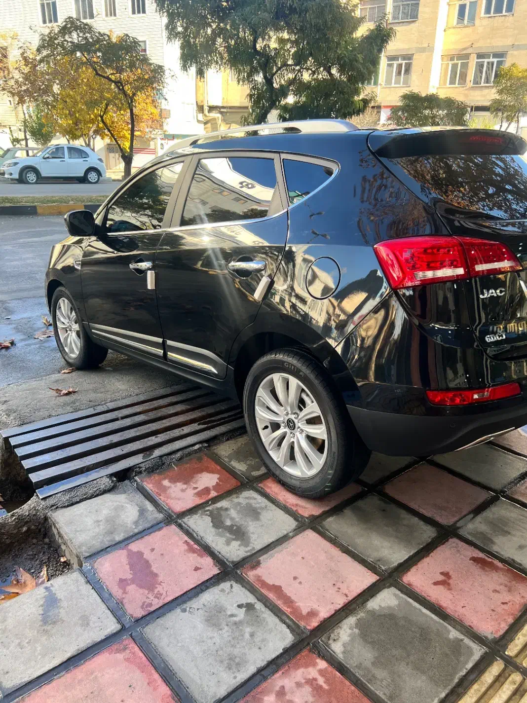 جک s5 اتومات خشک خشک عتیقه بدون لنگه|خودرو سواری و وانت|کرمانشاه, |دیوار