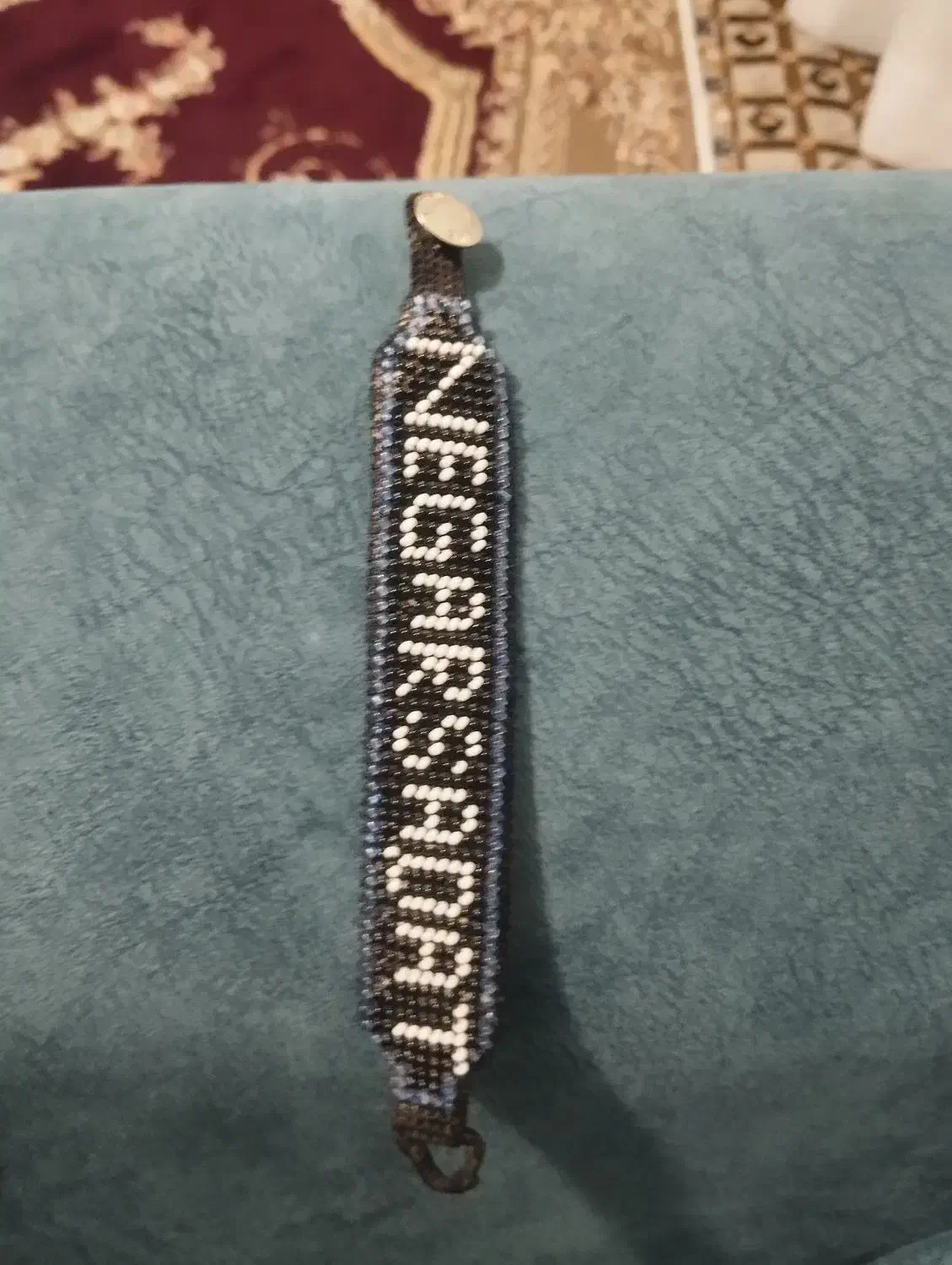 دست بند زندان بافت.|بدلیجات|علیآباد کتول, |دیوار