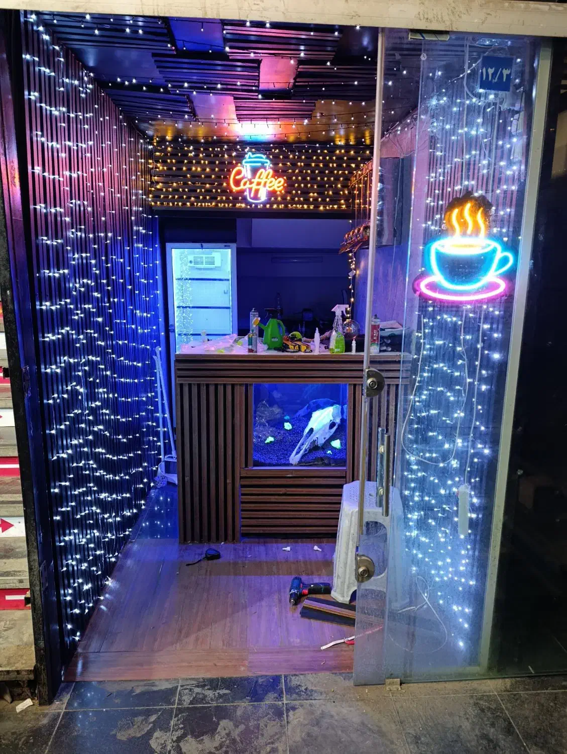 استخدام باریستا حرفه ای و مبتدی فاز ۱۱|استخدام خدمات فروشگاه و رستوران|پردیس, فاز ۱۱|دیوار