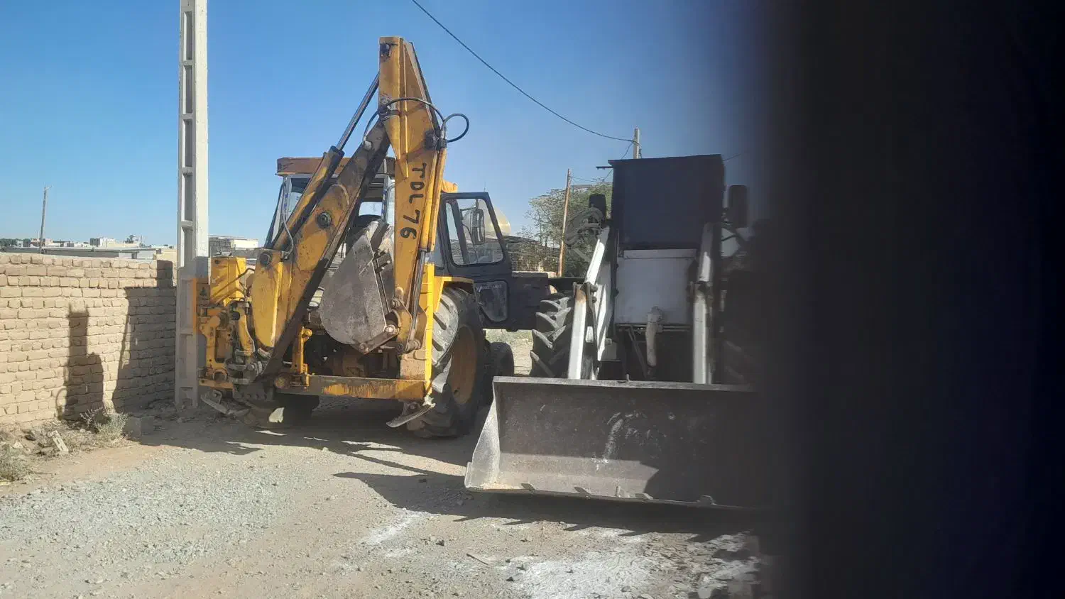 خدمات  مینی لودروبکو ولودر وبیل بزرگ|خدمات حمل و نقل|آران و بیدگل, |دیوار