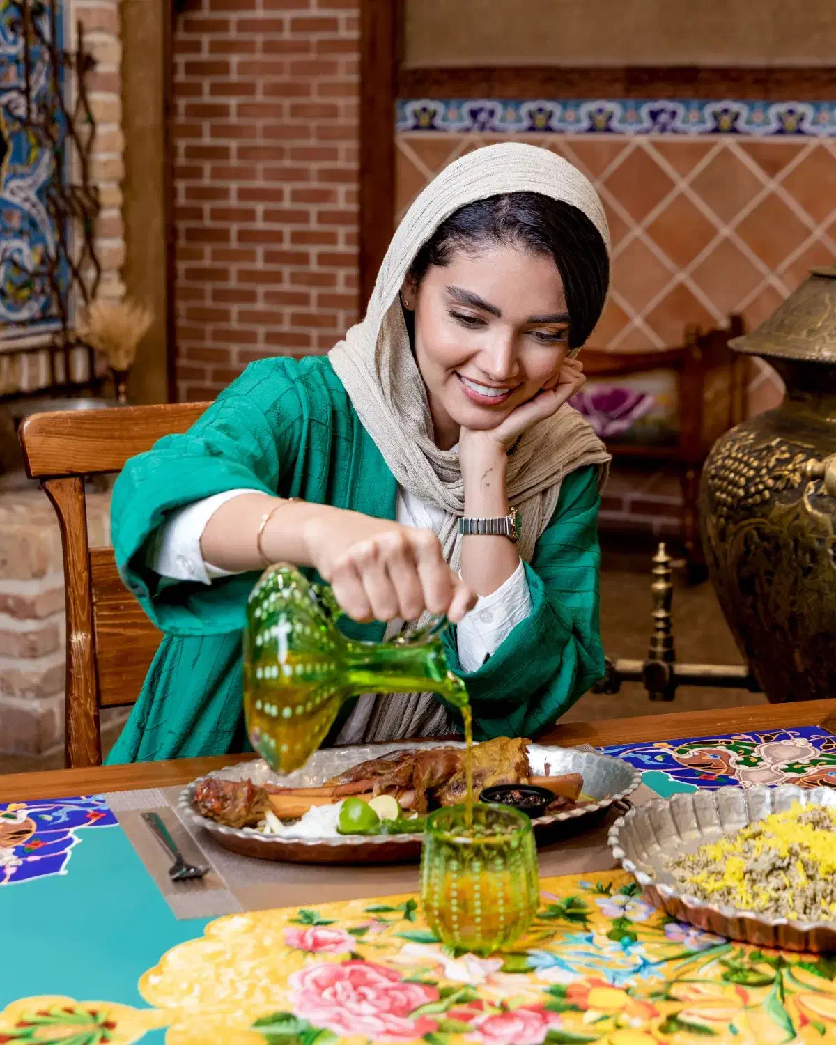 استخدام سرآشپز کباب و جوجه با حقوق عالی در نور|استخدام خدمات فروشگاه و رستوران|نور, |دیوار