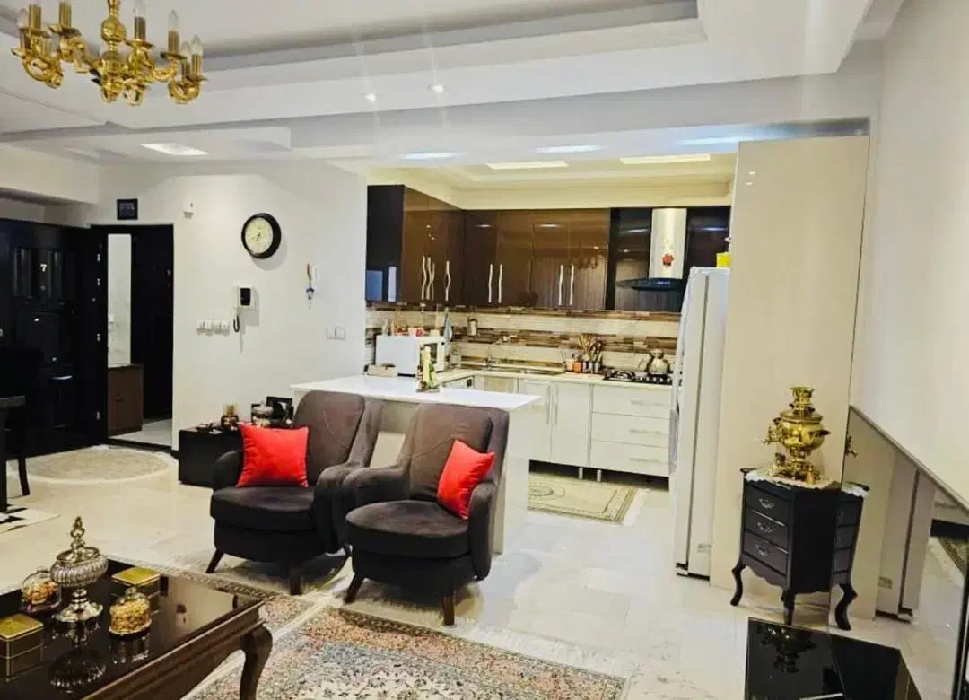 ۸۵ متر امکانات کامل