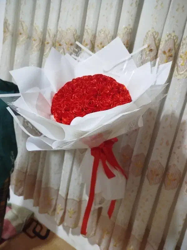 دسته گل|گل مصنوعی|رشت, پیرسرا|دیوار