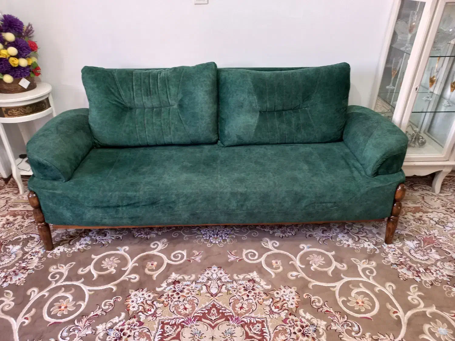 کاناپه|مبلمان خانگی و میز عسلی|بومهن, |دیوار
