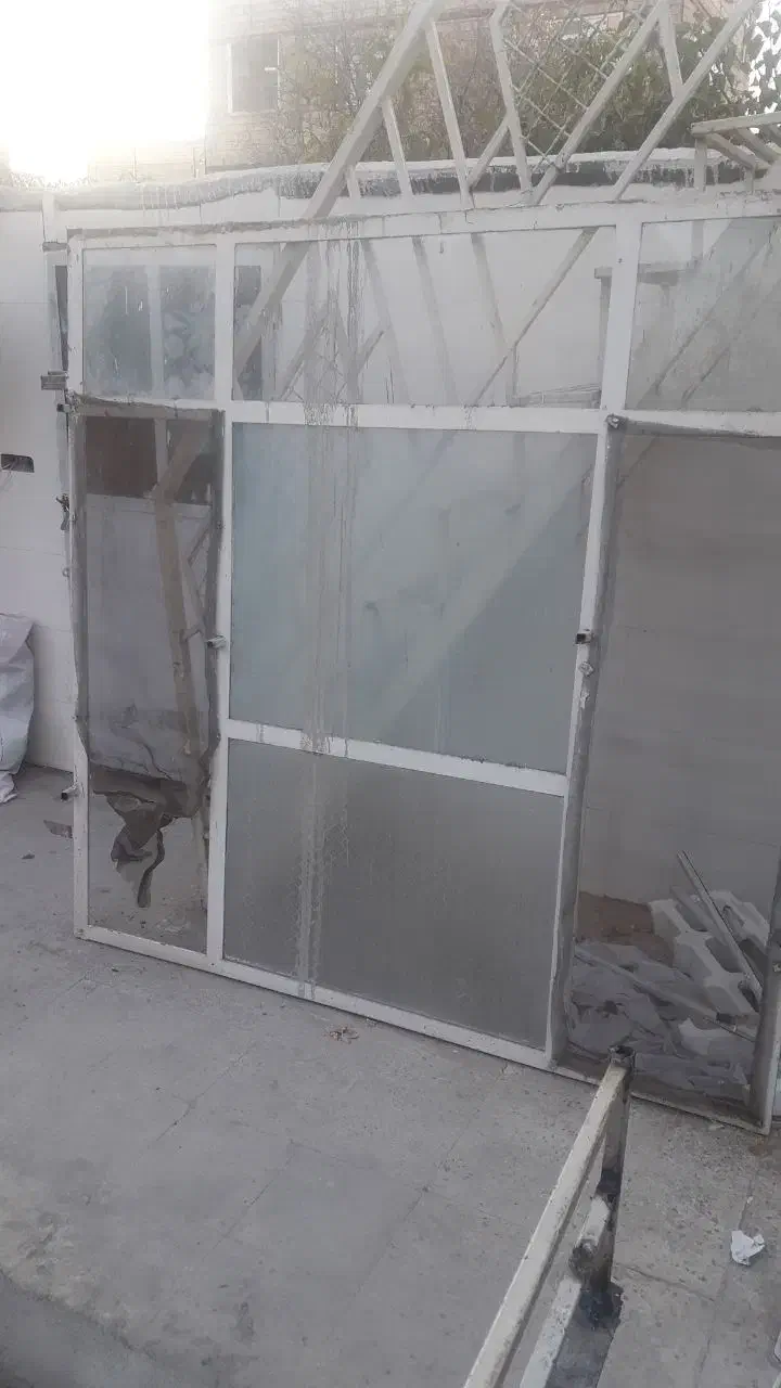 پنجره۲در۲ آهنی|مصالح و تجهیزات ساختمان|مشهد, خواجه ربیع|دیوار