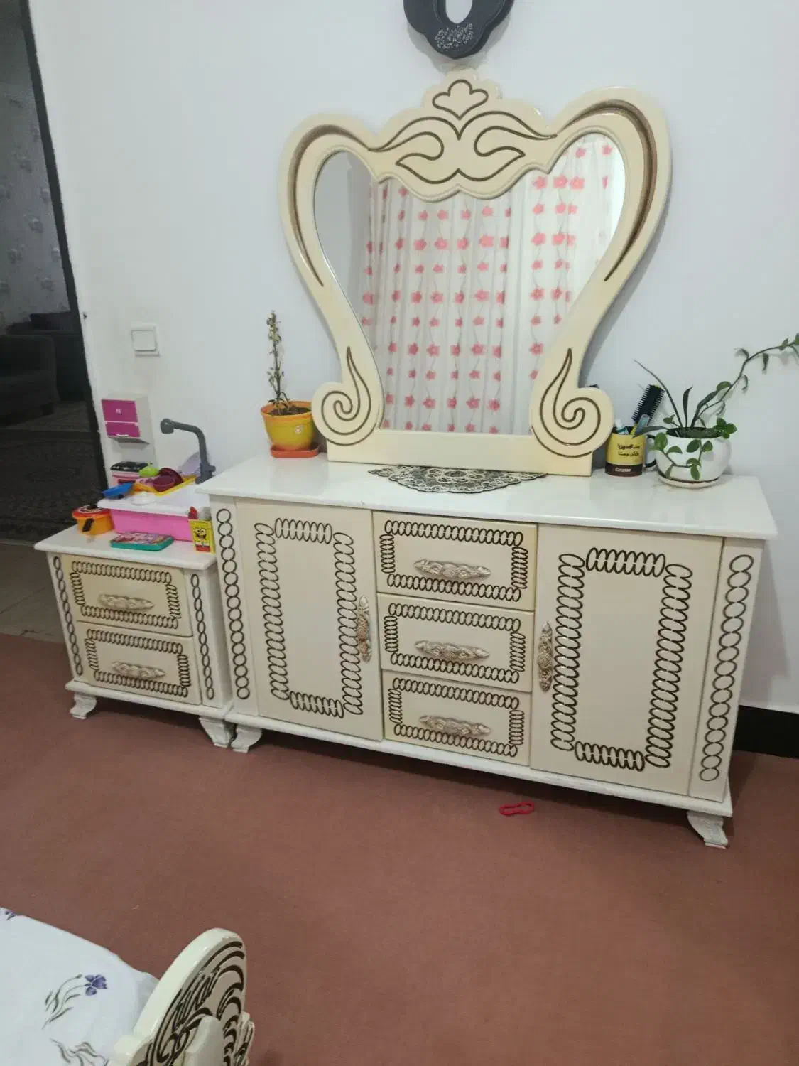 تخت وخواب دونفره دردیواندره مناسب جهیزیه|تخت و سرویس خواب|دیواندره, |دیوار