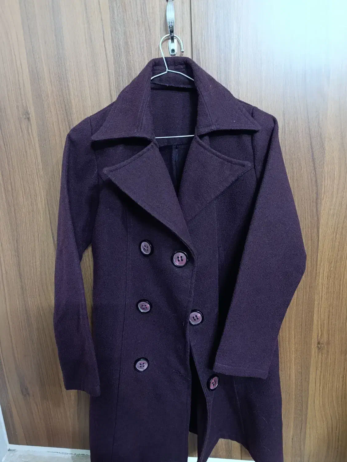 پالتو|لباس|کاشان, میدانگاه آقا|دیوار