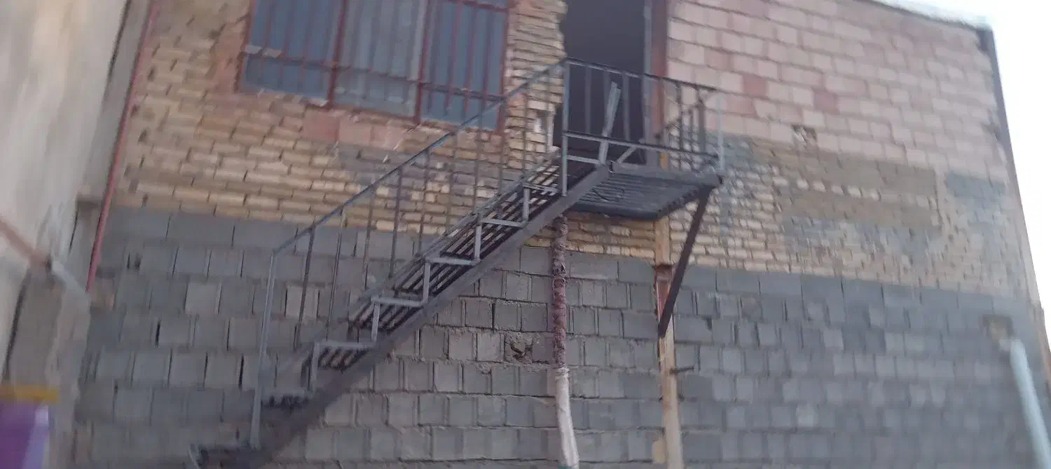 وال پست. جوشکاری. شیروانی کلیه ای کارهای جوشکاری|خدمات پیشه و مهارت|باغستان, |دیوار