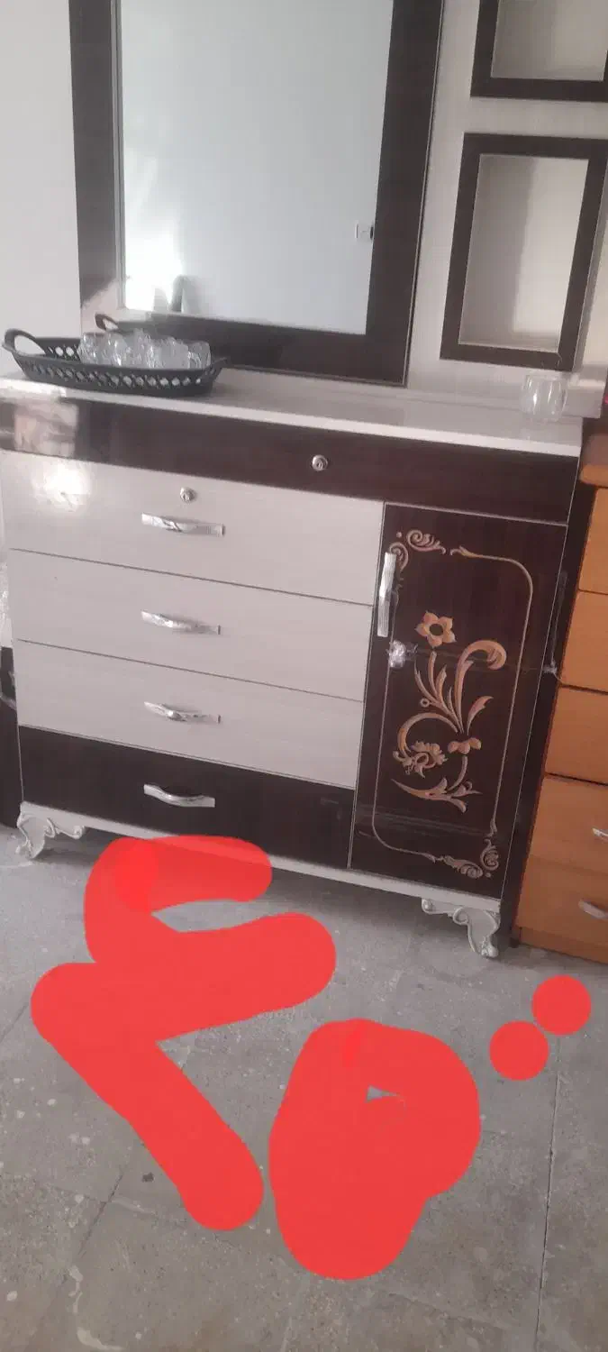 در حد نو|جاکفشی، کمد، دراور|اسفراین, |دیوار