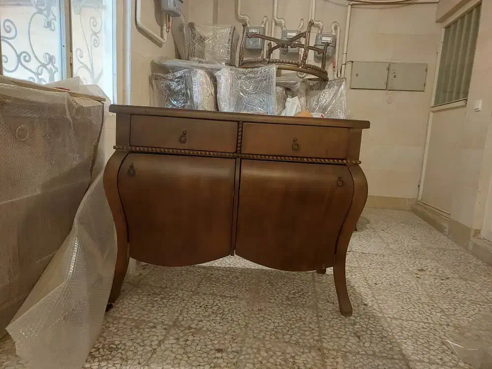 دراور دودر|جاکفشی، کمد، دراور|شهریار, شهریار|دیوار