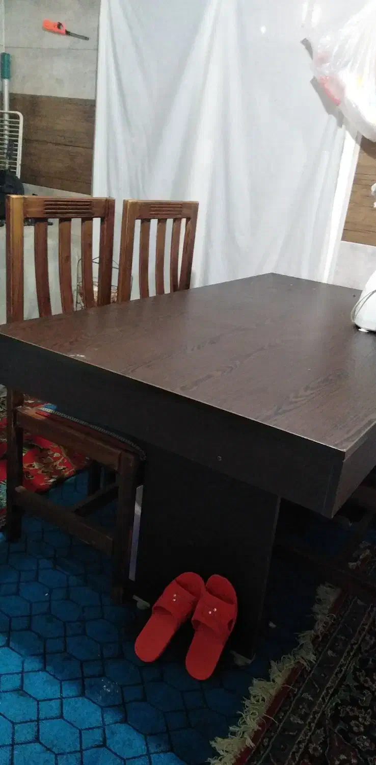 فوری میز نهارخوری تمیز چهار نفره ۳عدد صندلی داره|میز و صندلی غذاخوری|تنکابن, |دیوار