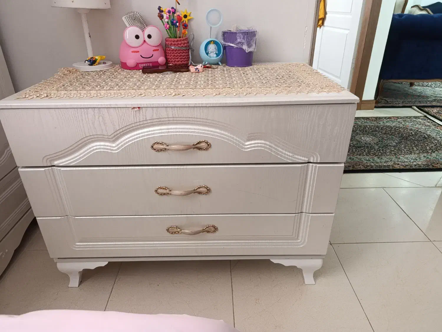 دراور تخت|تخت و صندلی بچه|پرند, فاز ۴|دیوار