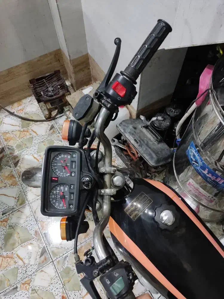 ۲۰۰همارو مدارک تکمیل انجین فابریک خود بوشهرم|موتورسیکلت|بوشهر, |دیوار