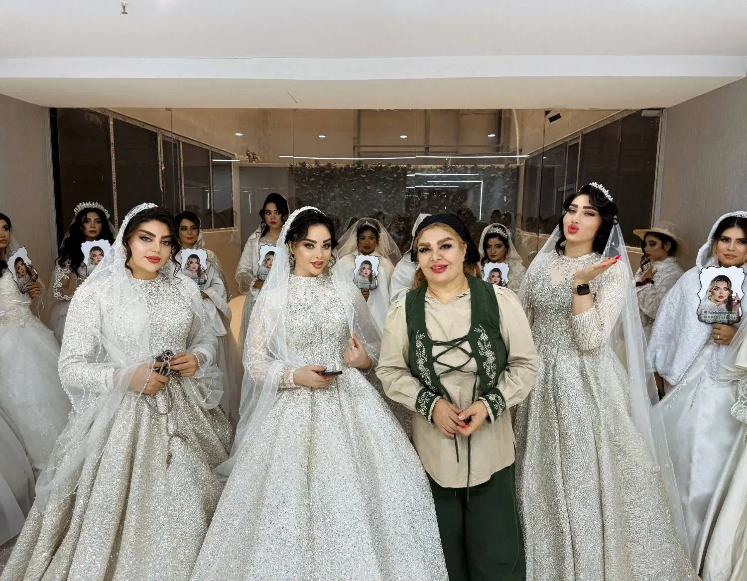 بهترین آموزشگاه میکاپ عروس کرج|خدمات آموزشی|کرج, اصفهانیها|دیوار
