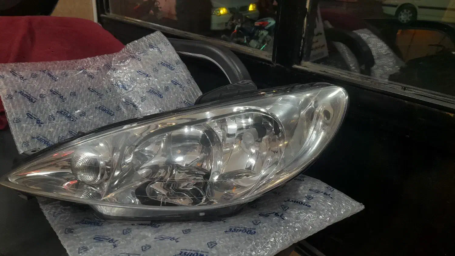 چراغ۲۰۶|قطعات یدکی و لوازم جانبی|پاکدشت, پاکدشت (مامازند)|دیوار