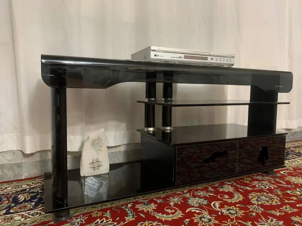 میز تلویزیون شیشه ای سالم|میز تلویزیون|قوچان, |دیوار