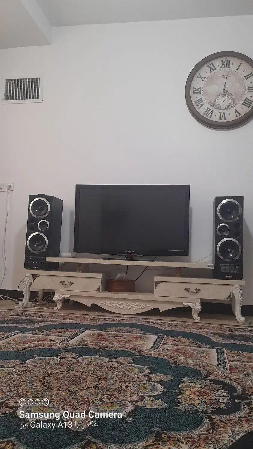 میز|میز تلویزیون|محمدشهر, محمدشهر|دیوار