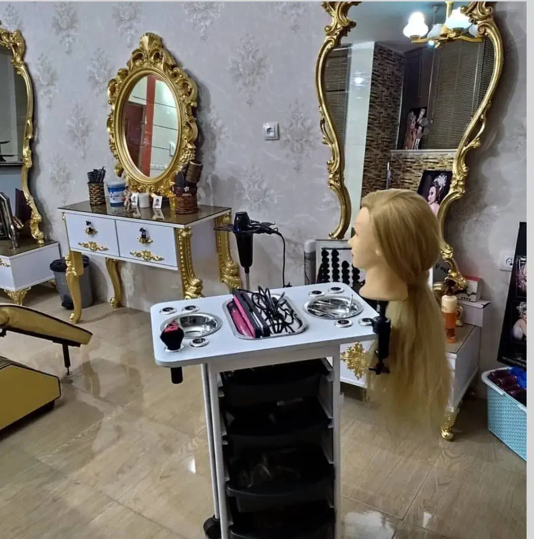 میزوآیینه آرایشگاه|آرایشگاه و سالن‌های زیبایی|شاهین‌شهر, گزبرخوار|دیوار