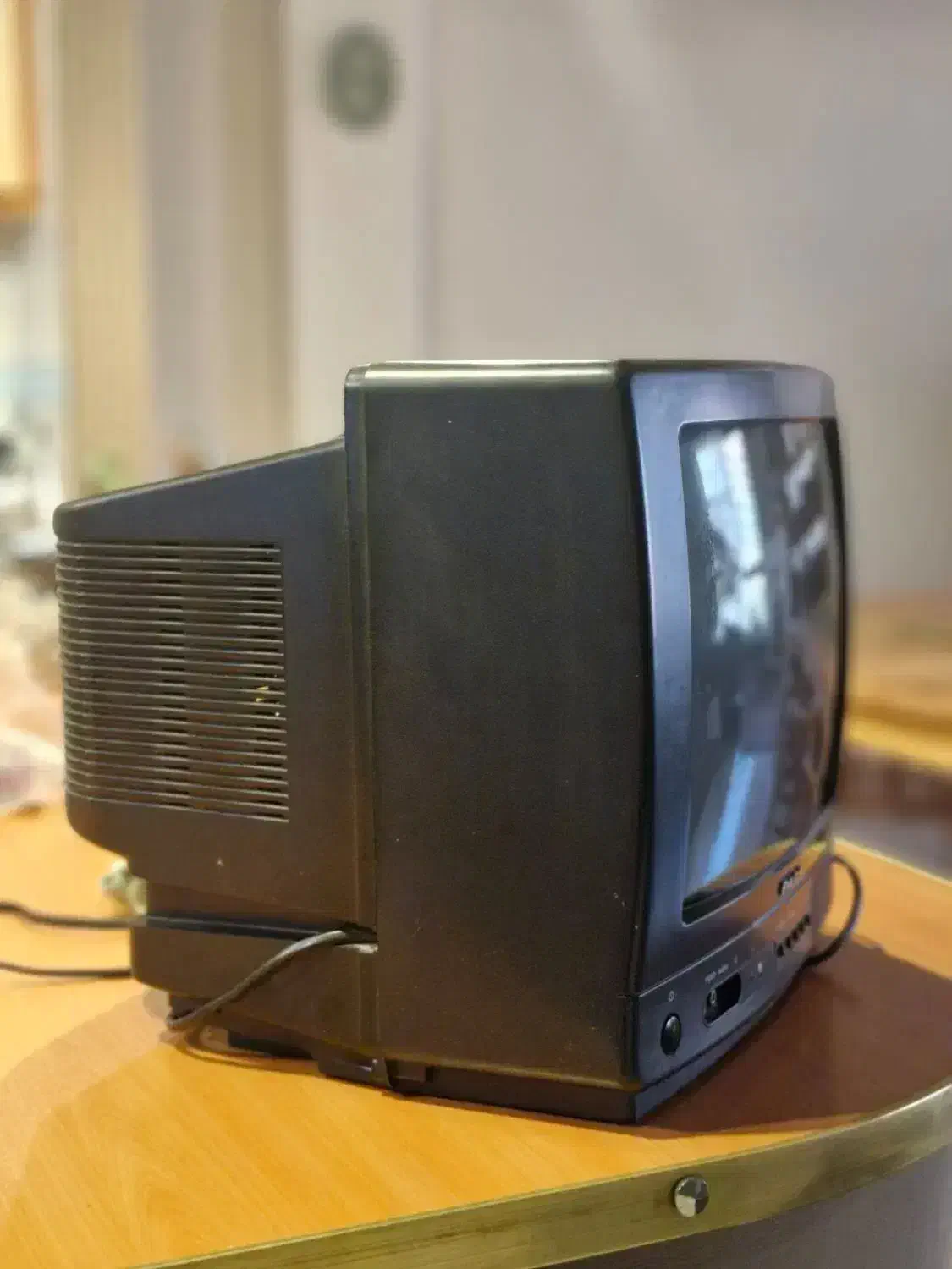 تلویزیون پارس 14 اینچ|تلویزیون و پروژکتور|آباده, |دیوار