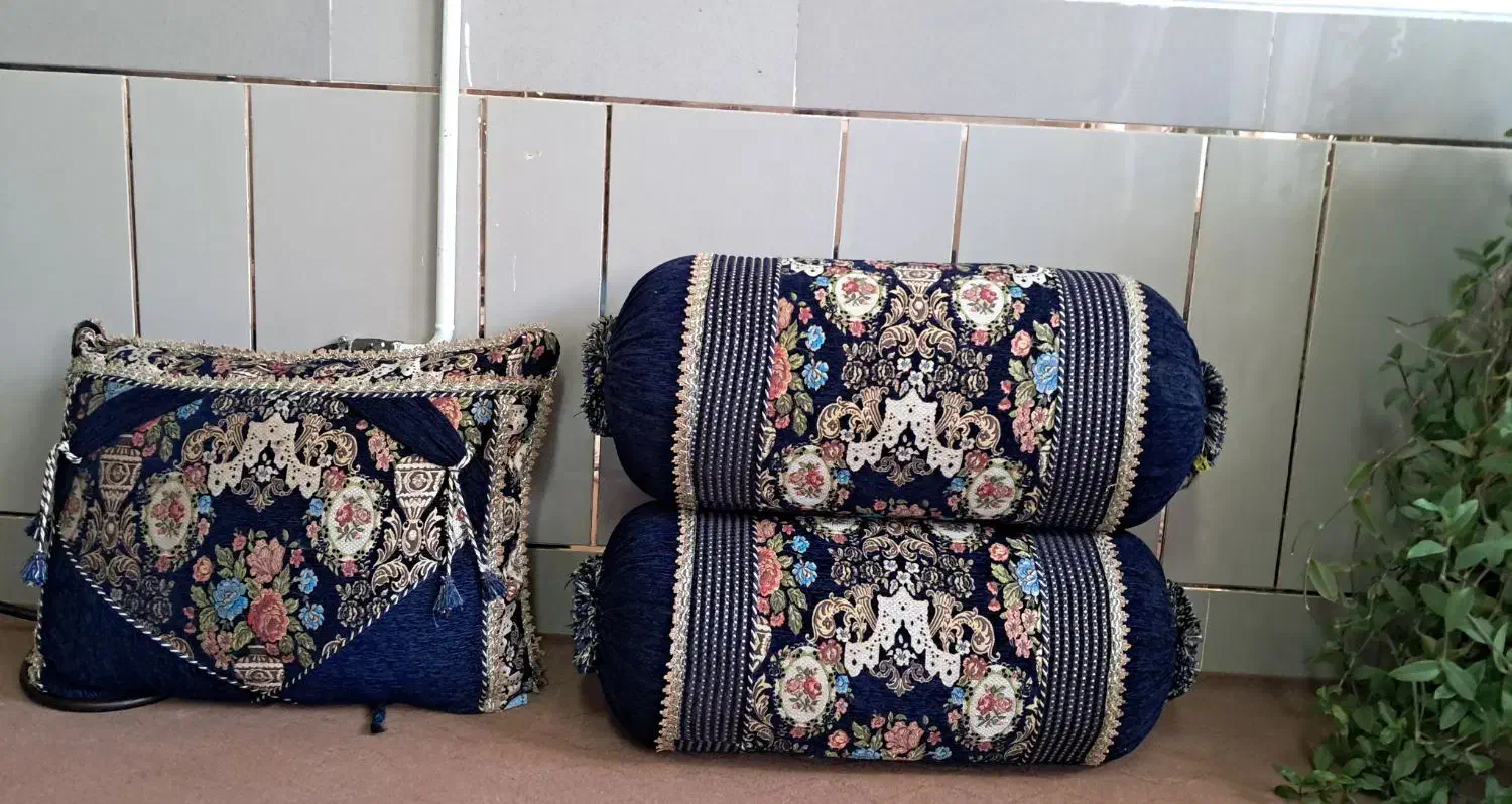 ۶ عدد پشتی جهیزیه|پشتی|اصفهان, دانشگاه اصفهان|دیوار