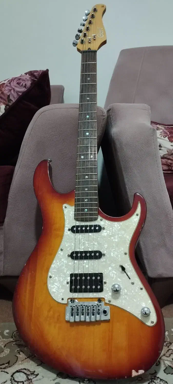 گیتار الکتریک جی۲۵۰ اندونزی|گیتار، بیس، امپلیفایر|رباطکریم, شهرک درخشان|دیوار