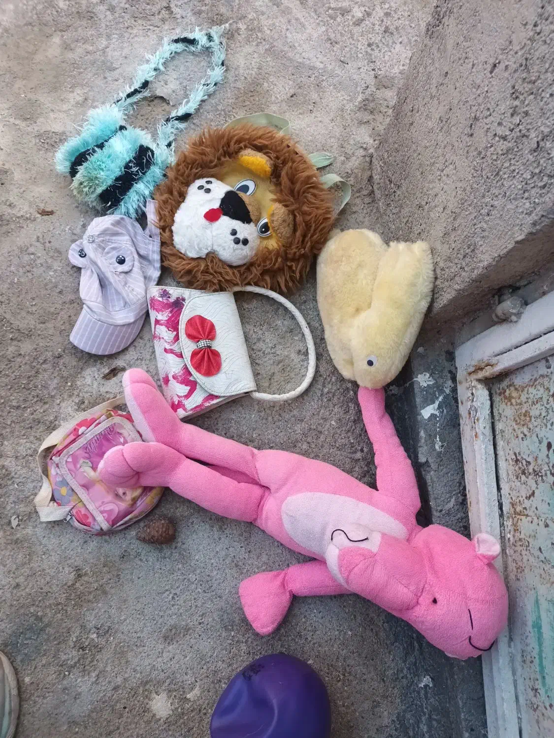 عروسک و کیف بچکانه|اسباب و اثاث بچه|شیروان (خراسان), |دیوار