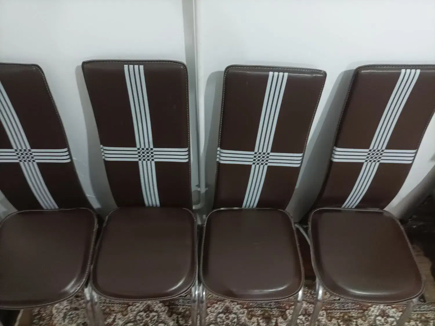 صندلی میز غذا خوری|میز و صندلی غذاخوری|میانه, |دیوار