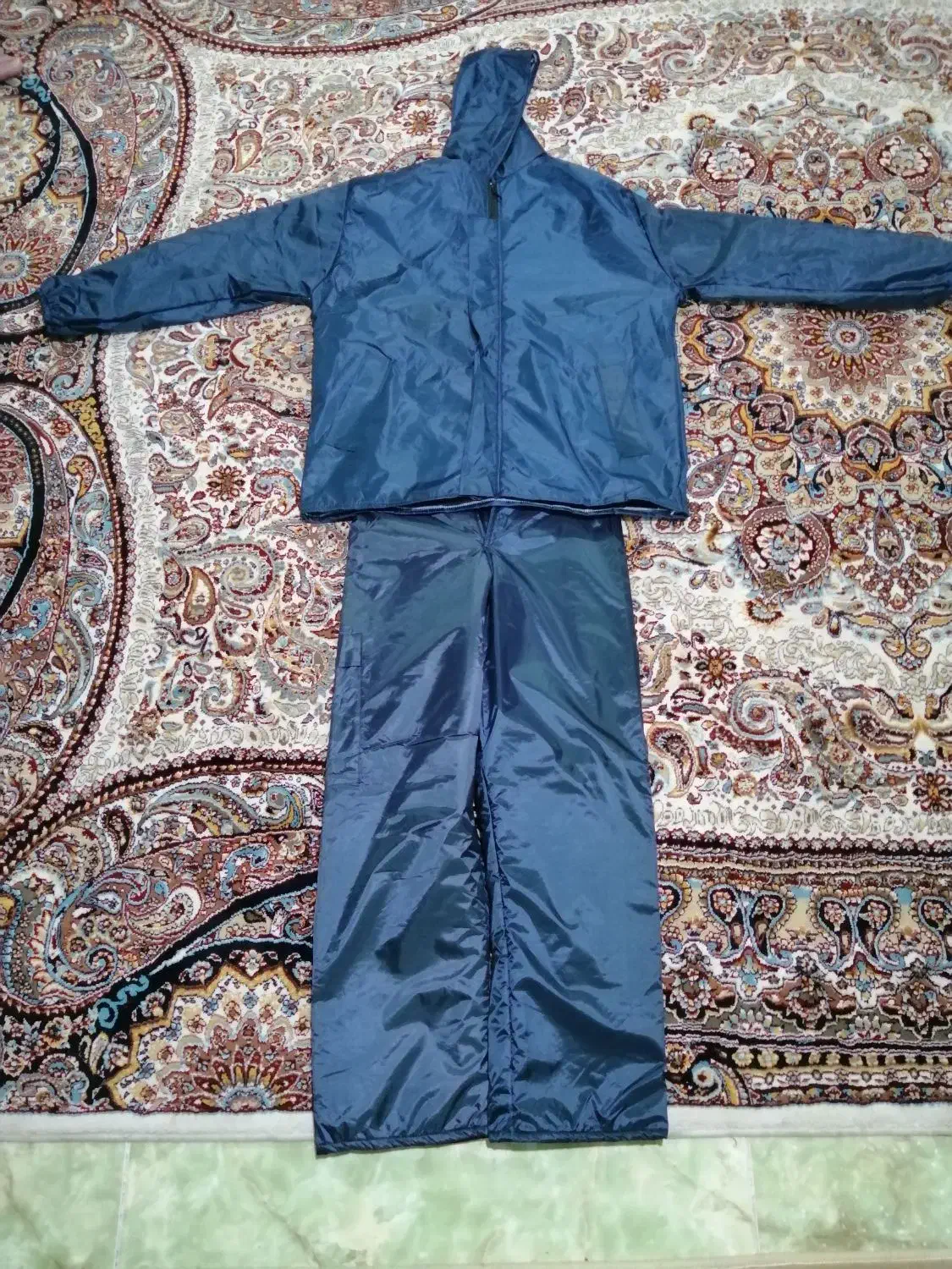 بادگیر خزدار درجه یک|لباس|مهاجران, |دیوار