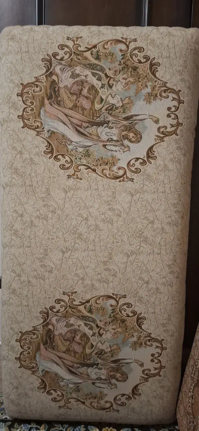 پشتی|پشتی|بروجرد, |دیوار