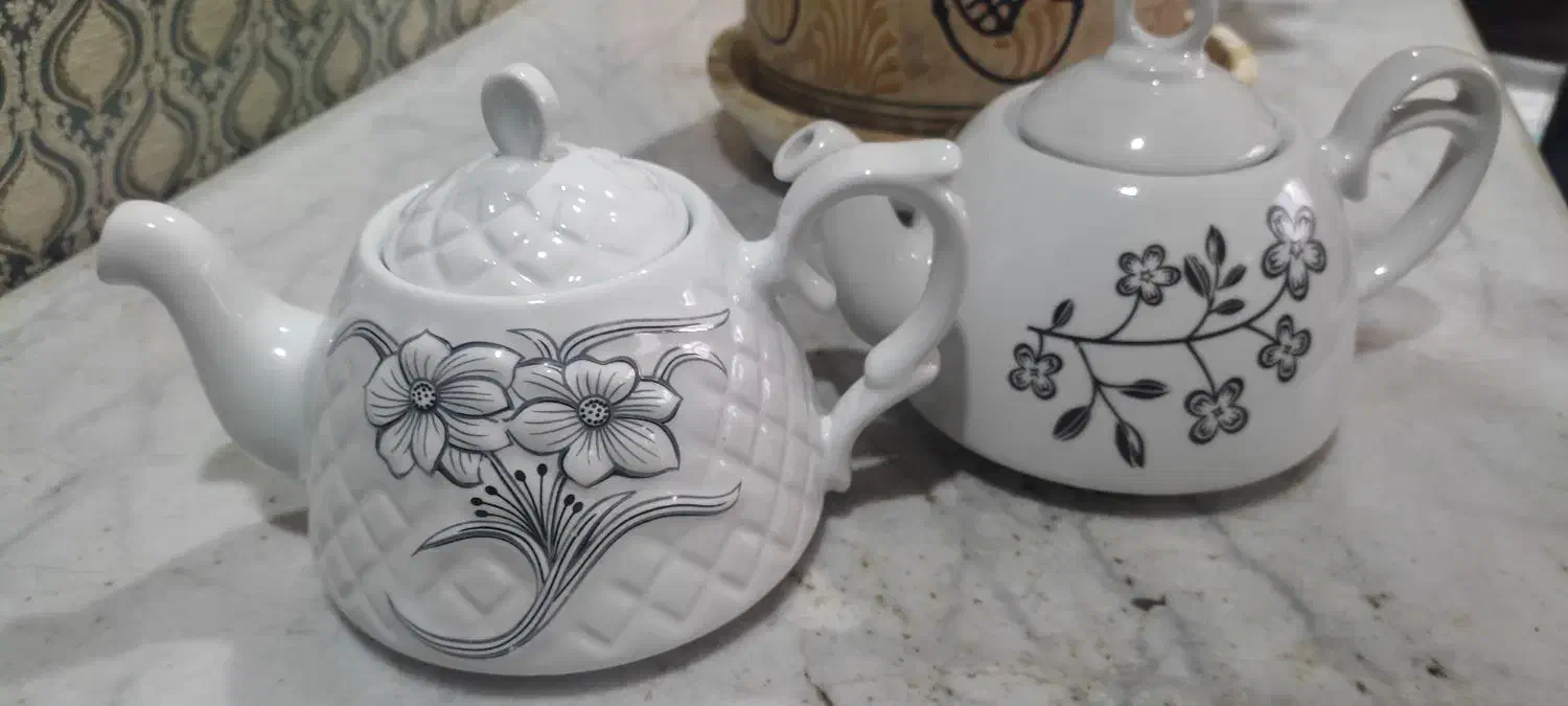 دو عدد قوری چینی|قوری، کتری، قهوهساز دستی|تبریز, |دیوار