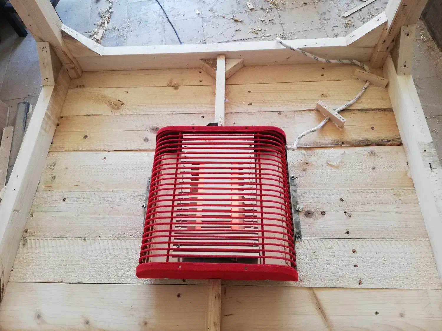 کرسی چوبی|مبلمان خانگی و میز عسلی|قزوین, |دیوار