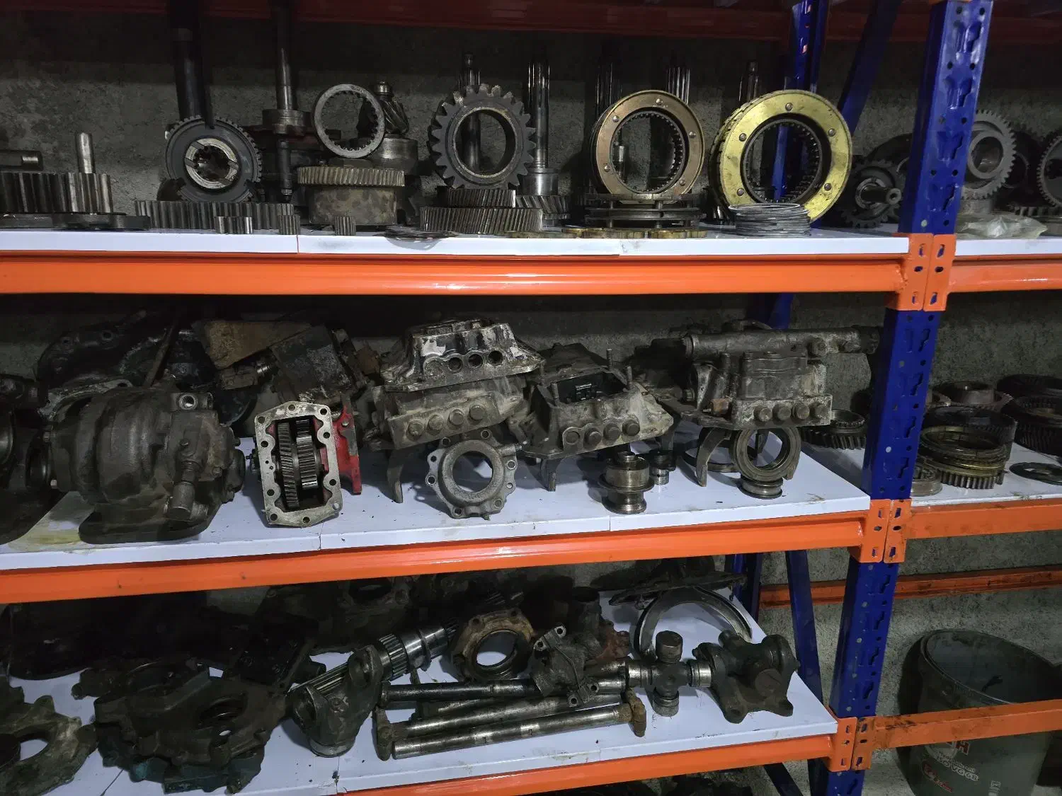 لوازم جرثقیل نیسان میتسوبیشی هینو ایسوزو|قطعات یدکی و لوازم جانبی|چهاردانگه (تهران), |دیوار